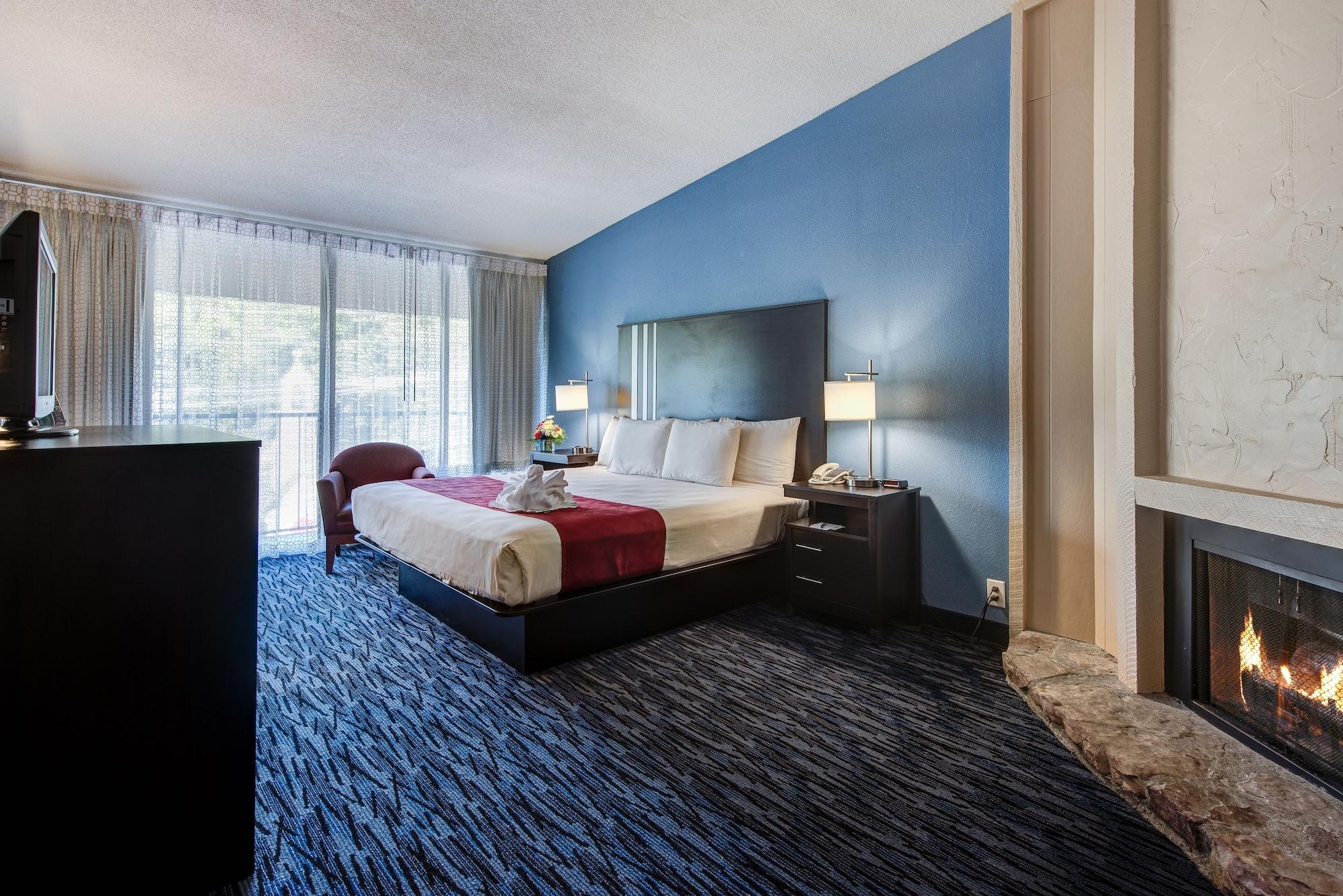 Glenstone Hotel